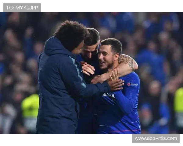 摩纳哥门神扑出巴黎点球,成零封功臣