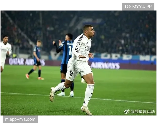 姆巴佩罚入点球后模仿C罗经典庆祝动作